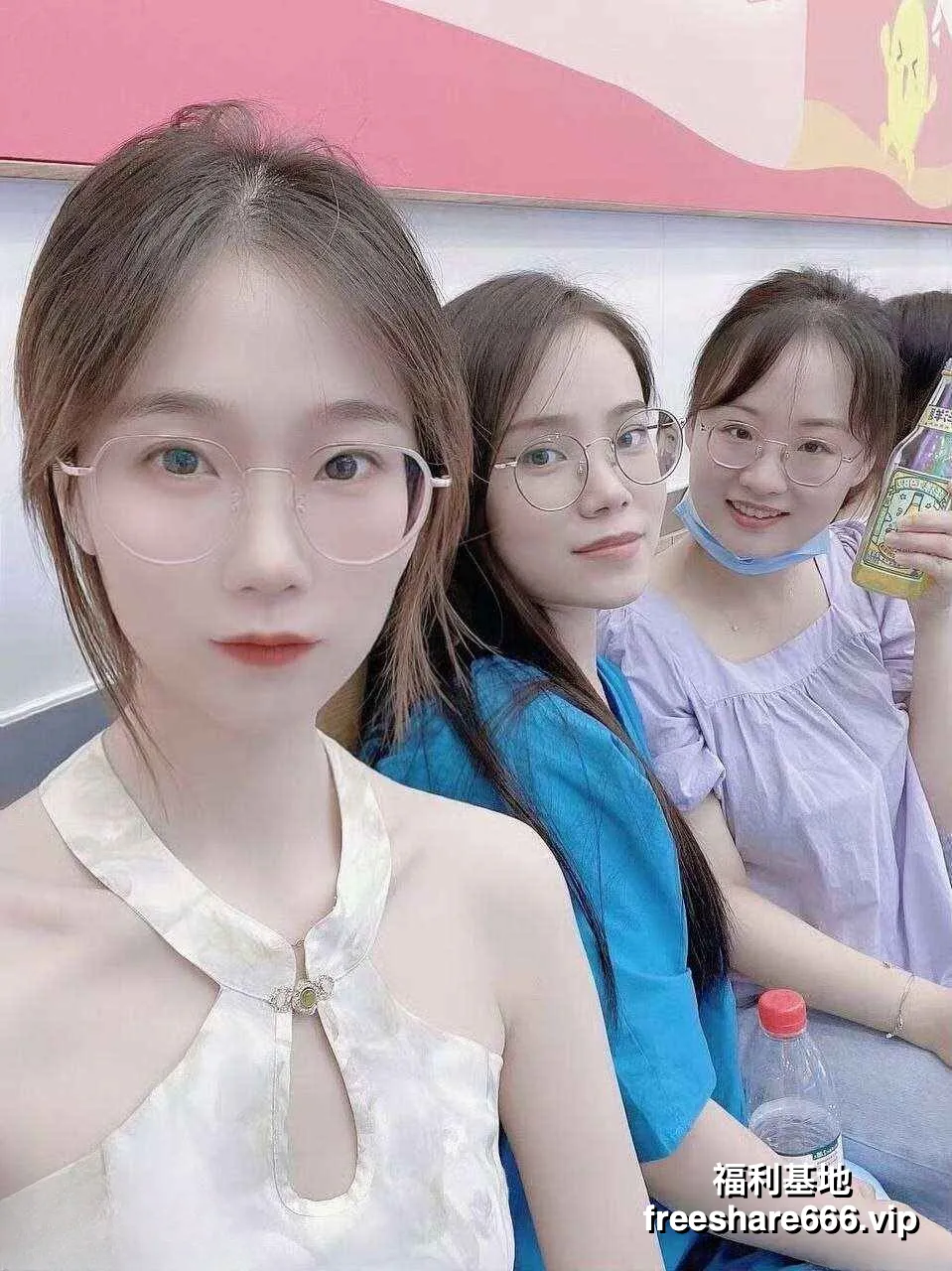 哈尔滨医科大学宦雅昕三洞全开淫荡至极,后入猛艹几下抽出来喷水如泉1V/8P/80.3M
