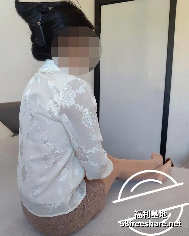 海角大神相依为命的母子 原贴图文+付费视频合集 28V+400P/8.6G
