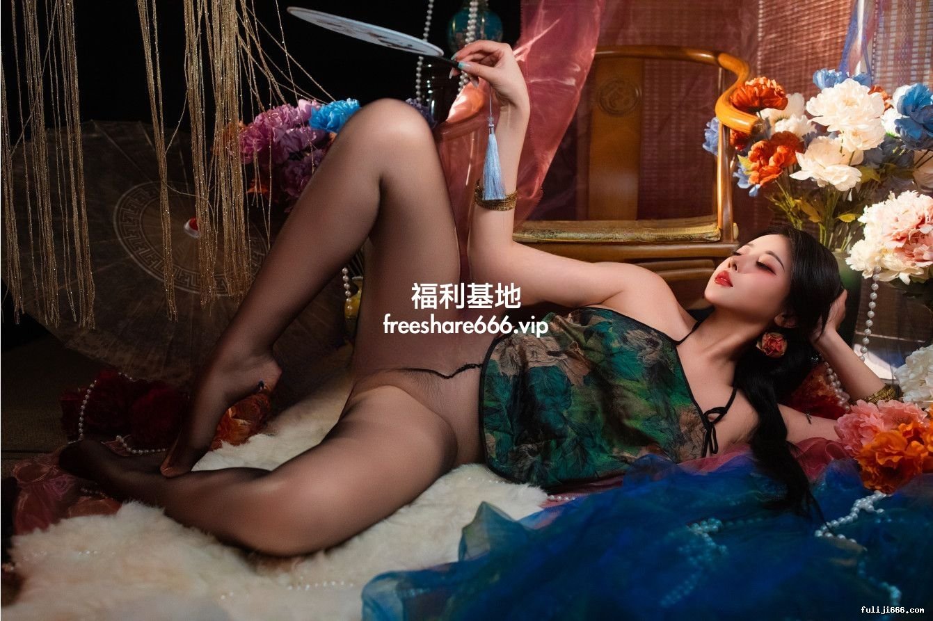 顶级颜值奈汐酱最新玄鸳大尺度写真1V/135P/3.05G