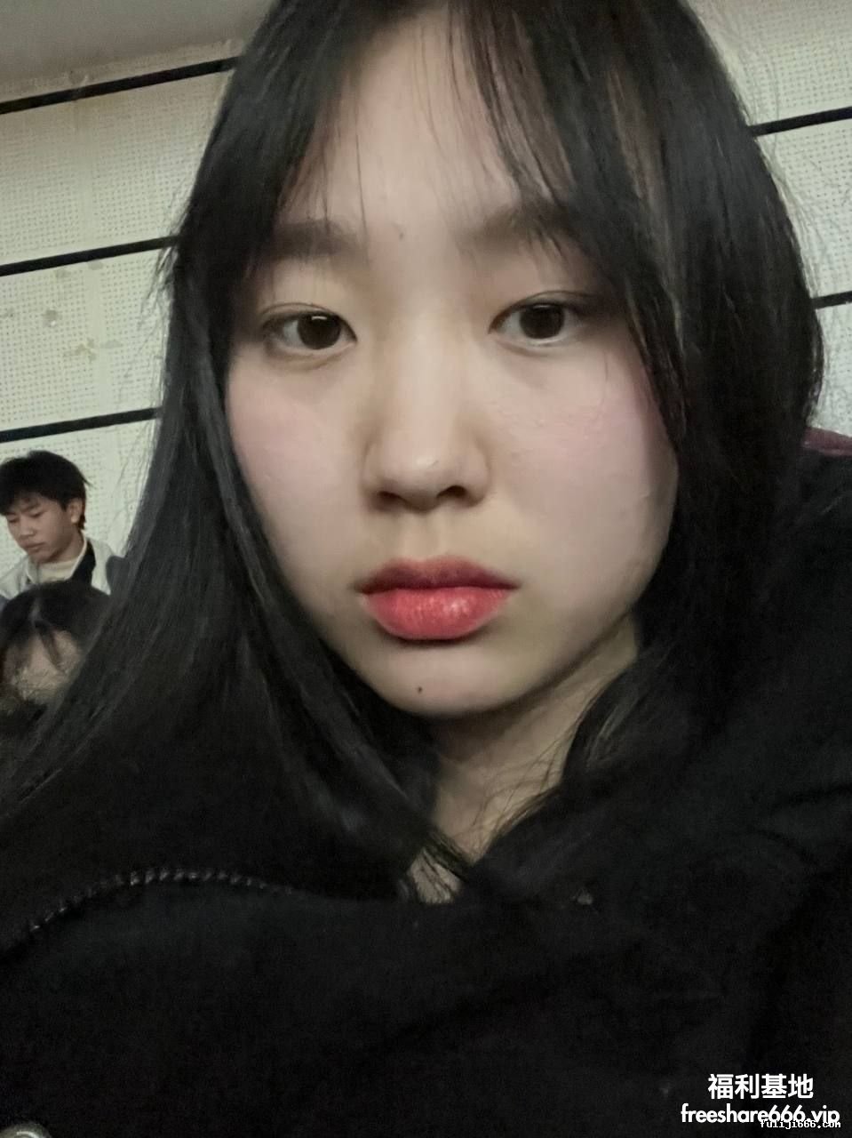 S级别泄密：超有感觉的大学妹妹泄密流出1.35G