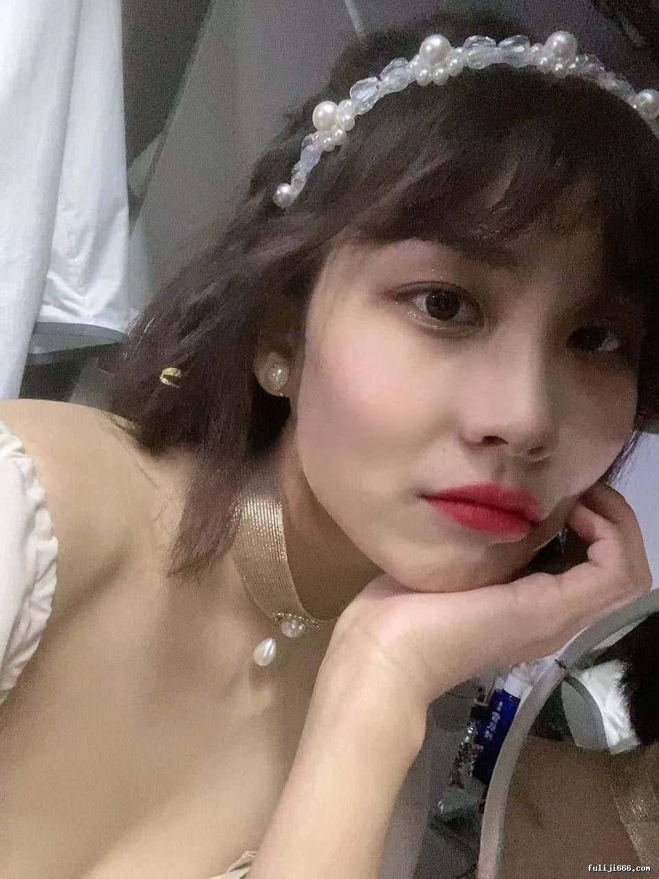 女友劈腿分手后报复流出学校几年私密记录18V/48P/637M