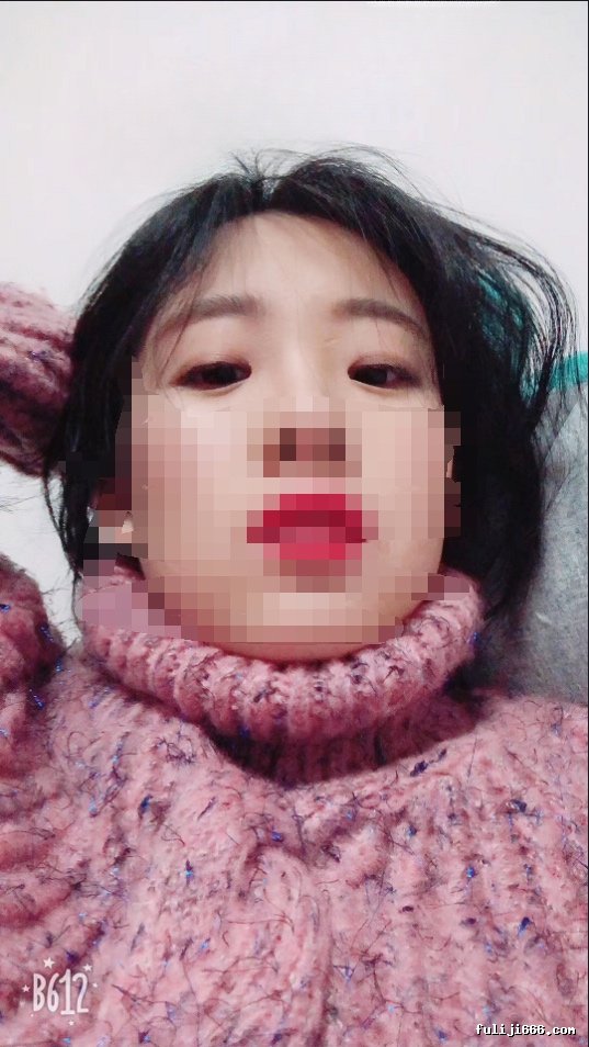迷玩93年少妇炮友 死猪呼噜震天 翻眼 自由落体 玩脚17V/24P/1.1G