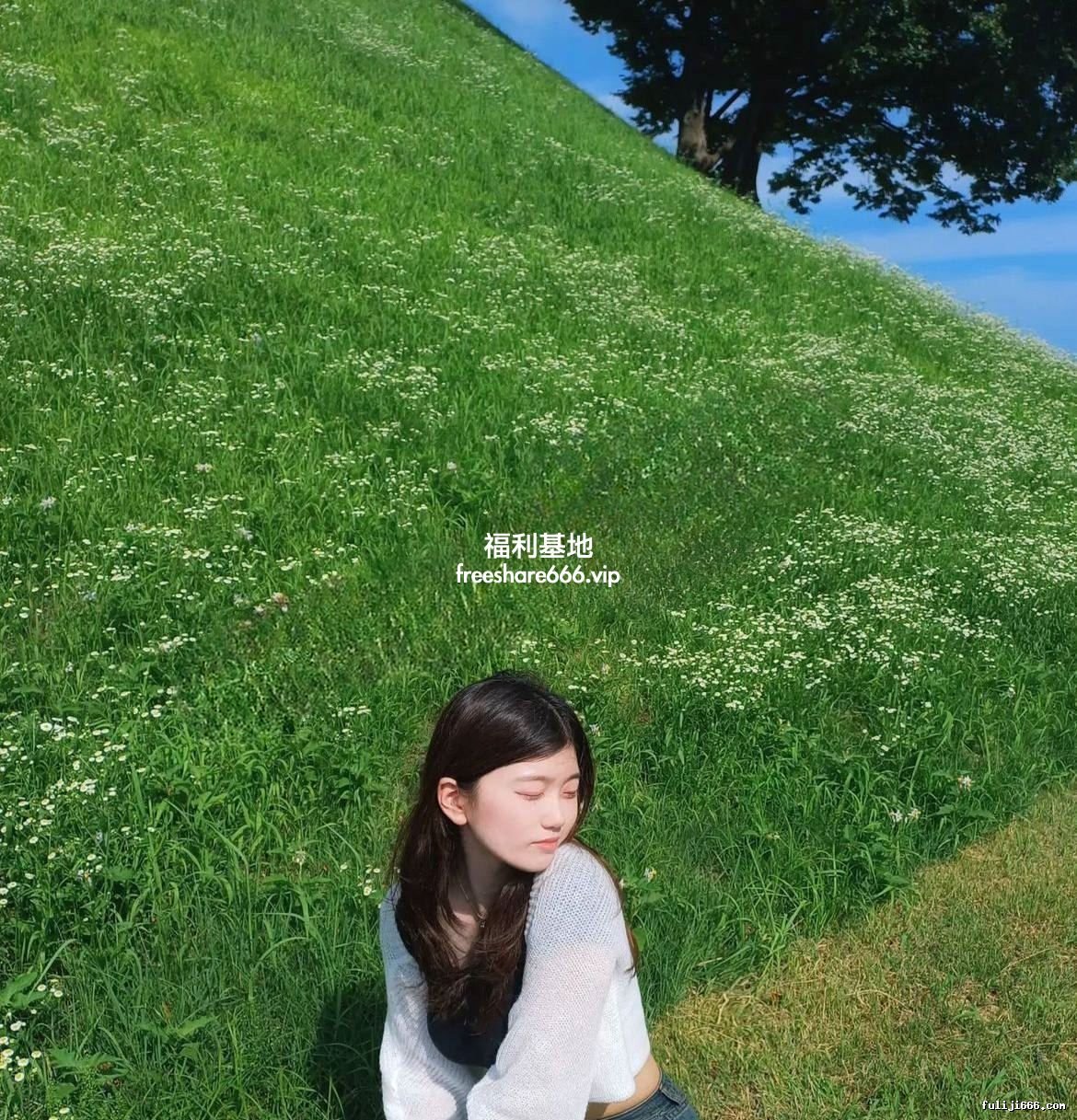 极品04年女大学生啪啪新流出60V/12P/1.31G