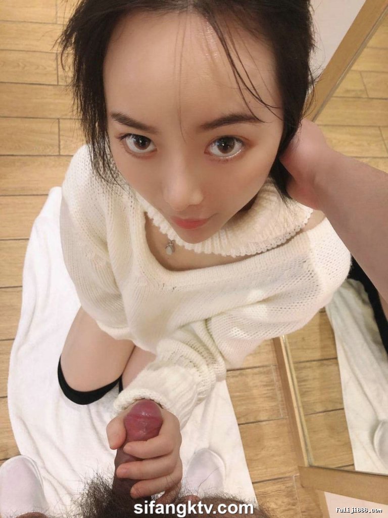 最新吃瓜传媒学校校花朱姝君背着男友富二代开房视频完整版